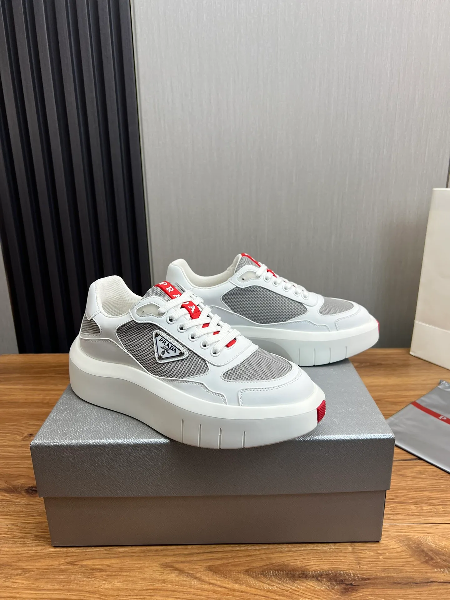 Men's shoes 💰620💰 [PRADA] Men's shoes are popular in the counter, official website is synchronized, high-quality shipments ✔️Original cowhide stitching mesh + cowhide lining, 1🆚1 replica, original original bottom, 38-45 (45 customized, non-refundable)